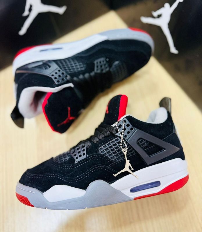 Jordan retro 4