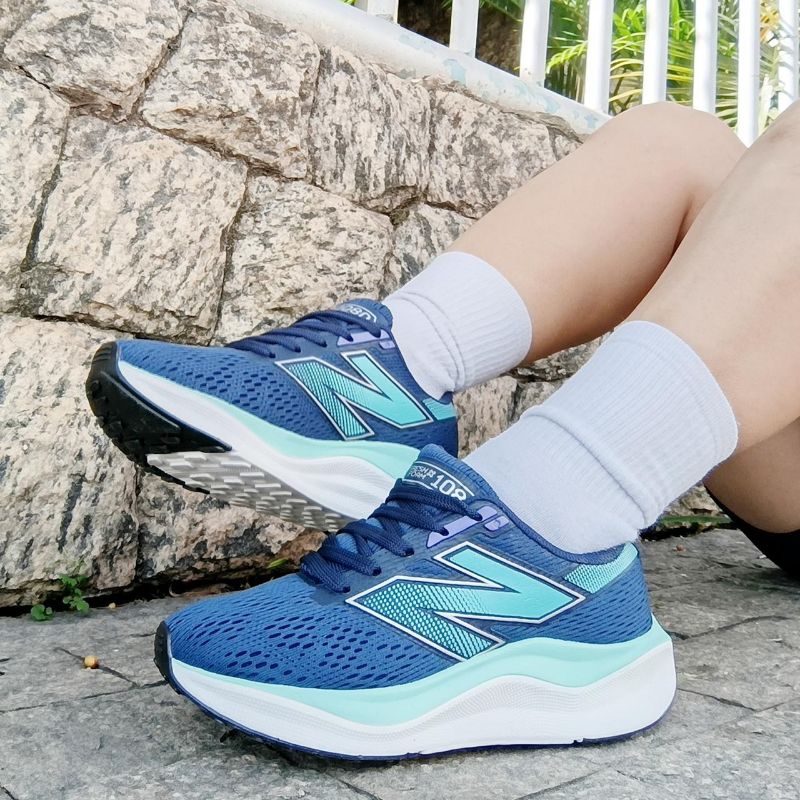 Nuevo ingreso New Balance deportivos