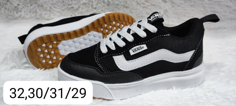 Calzados infantiles (Segundo Lote)