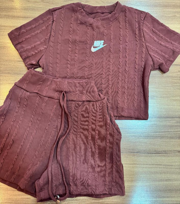 Conjuntos Adidas y Nike