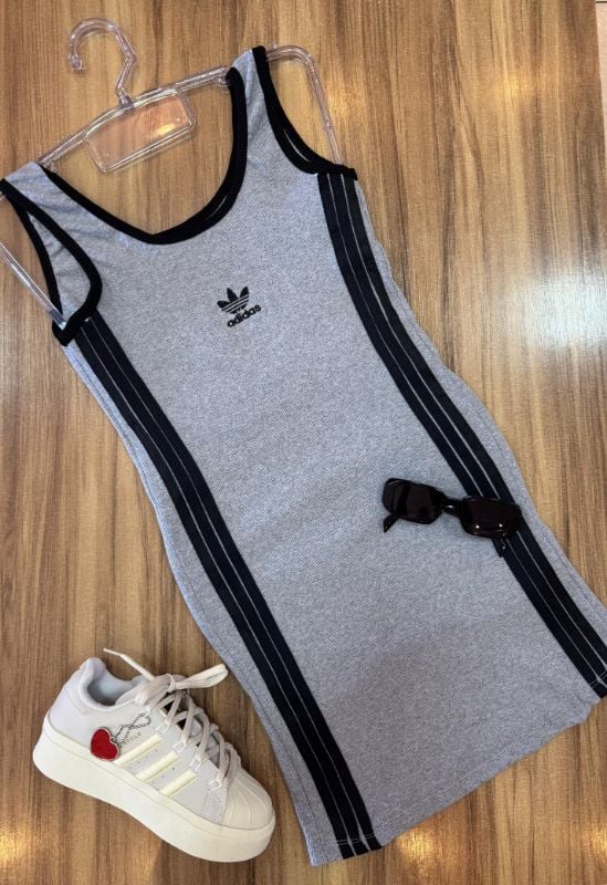 Vestido corto Adidas