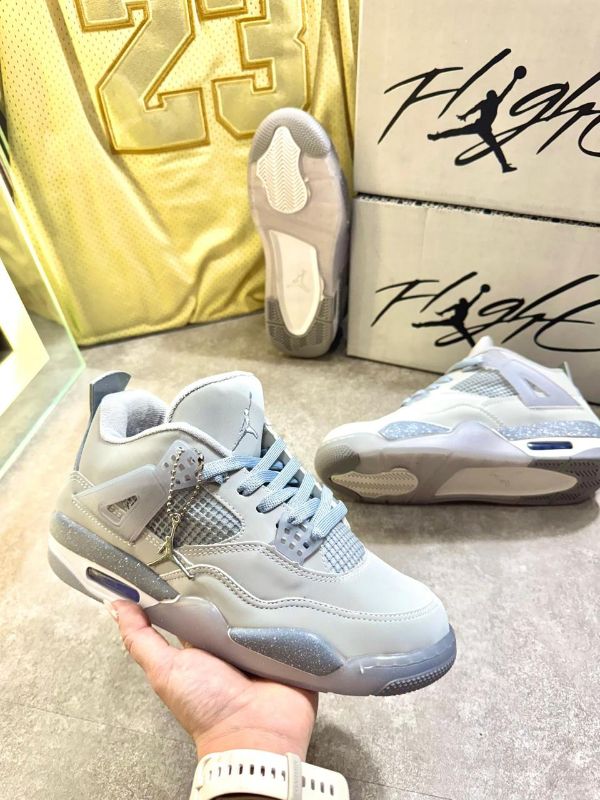 Jordan retro 4