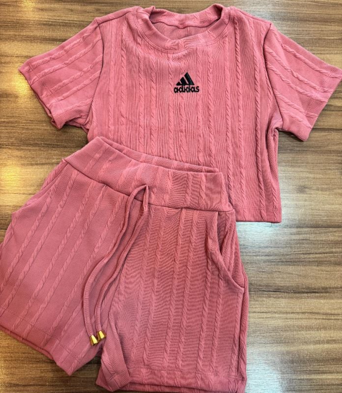 Conjuntos Adidas y Nike