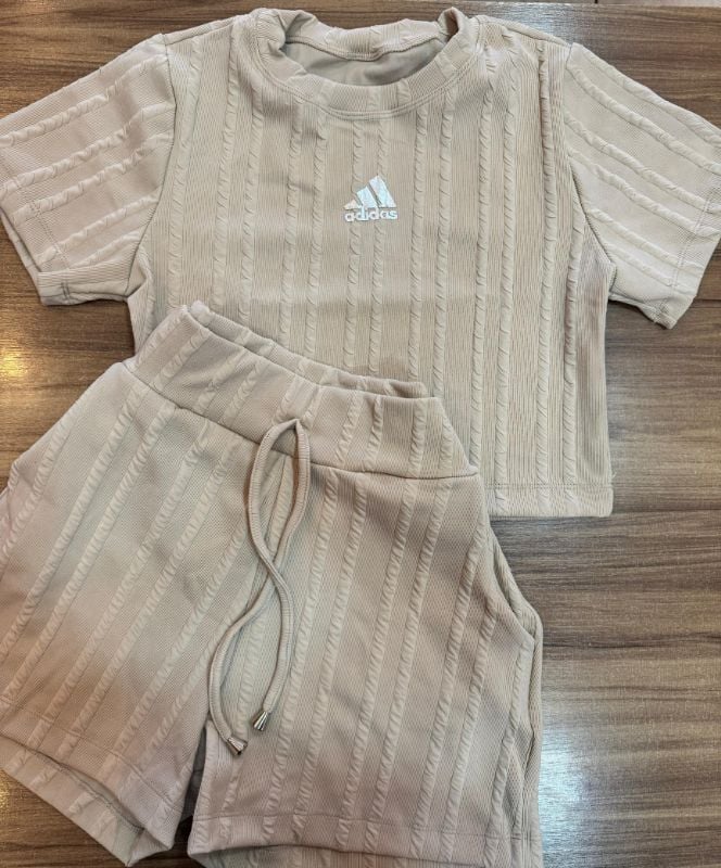 Conjuntos Adidas y Nike