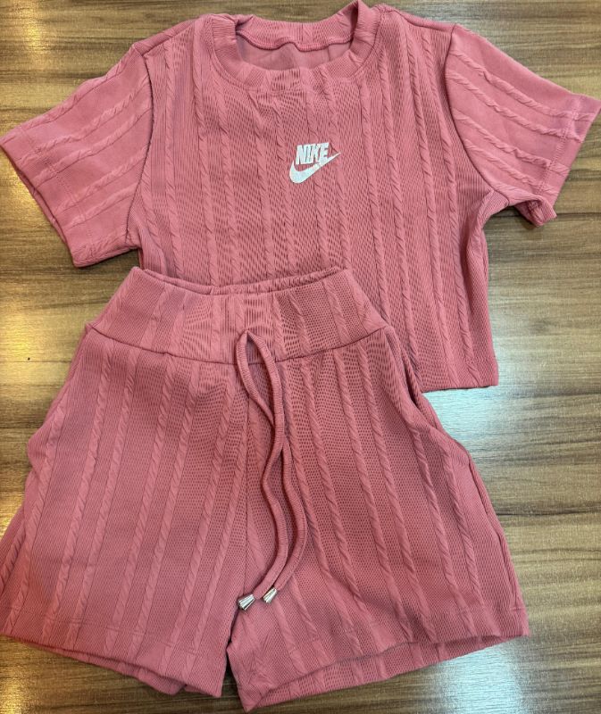 Conjuntos Adidas y Nike