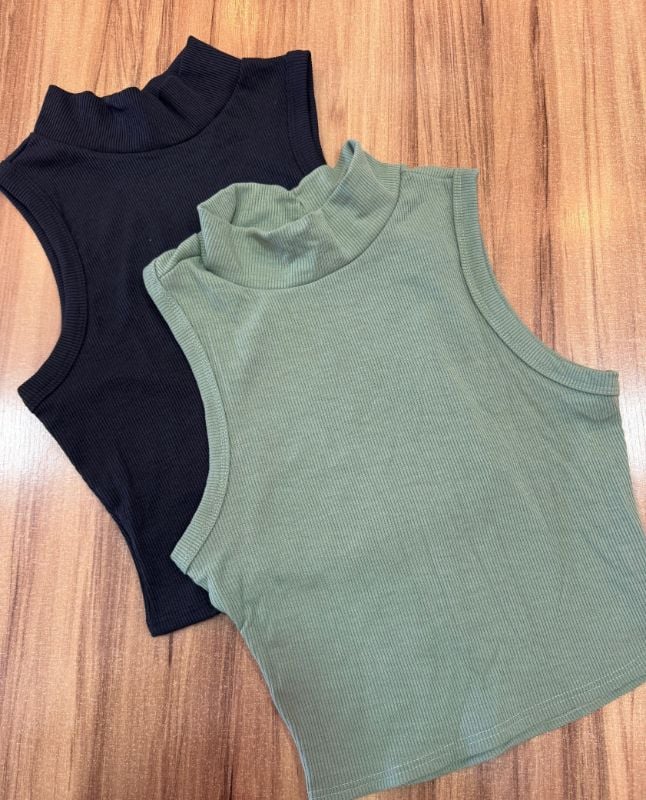 Musculosa nadadora en Morley