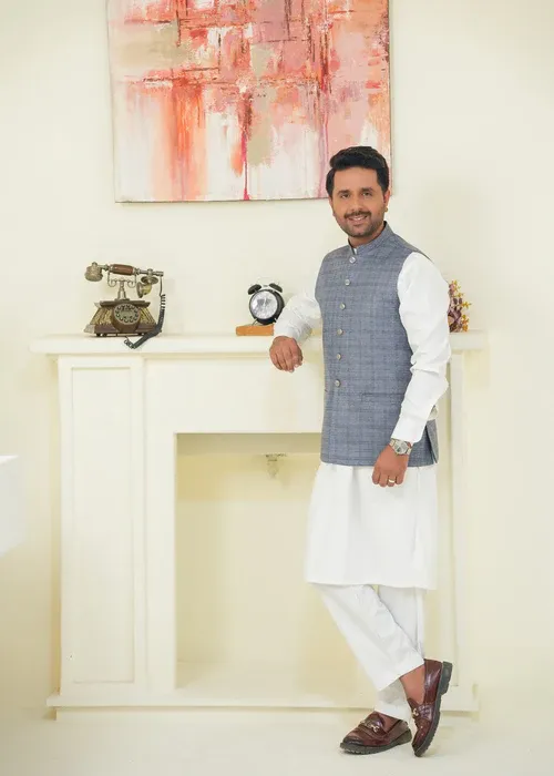 LIGHT GREY WAISCOAT MEN YW910 -Yes the instyle