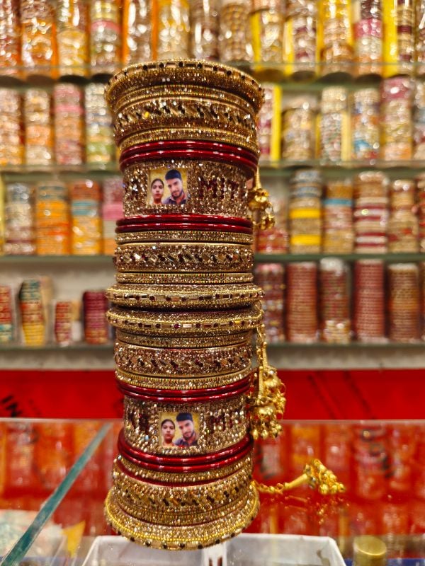 Famous Lahthi – Mehroon Photo Customized Lac Bridal Chudi Set