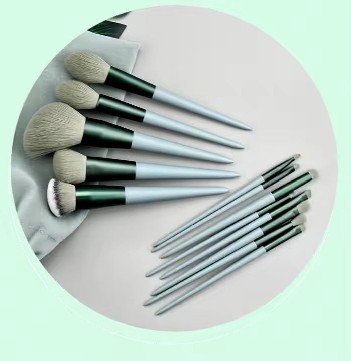 13 Piece Makeup Brush