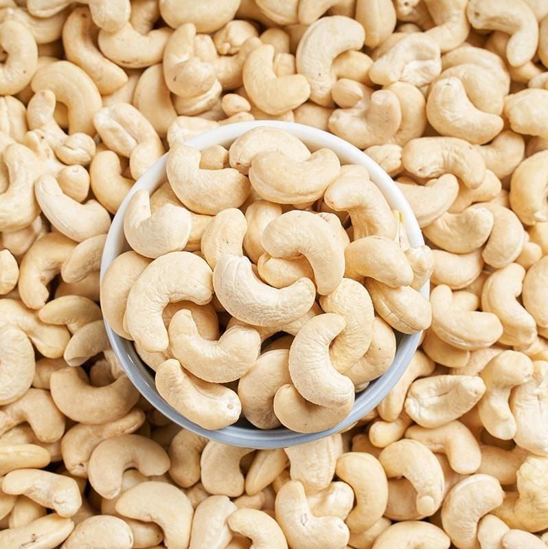 CASHEW NUTS 100G