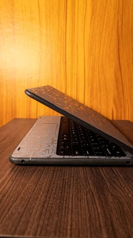 Dell Chromebook 3189 tactile et pliable
ROTATIF