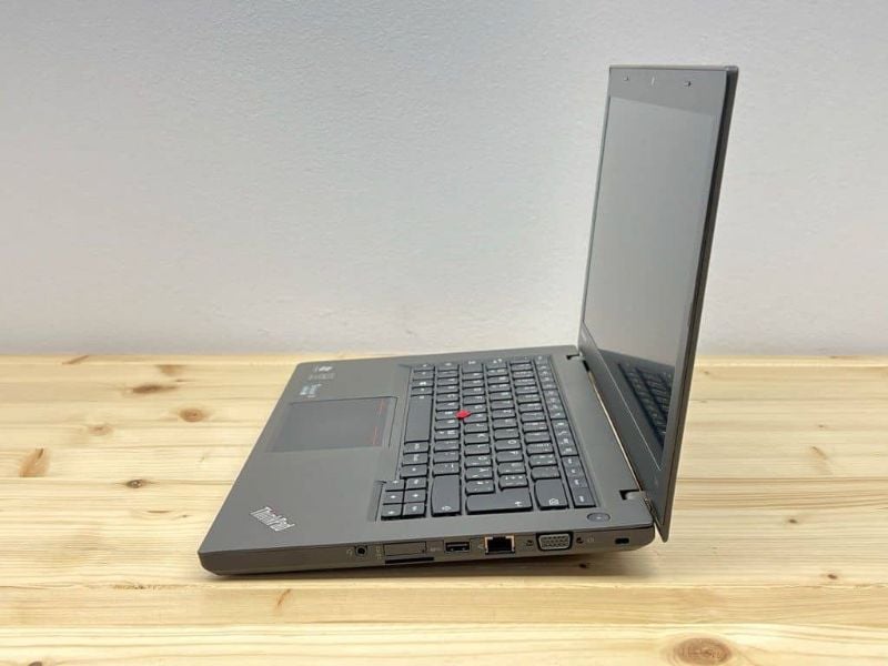 Lenovo L440 Core i5, 8Go RAM
500Go HDD, Écran 14 pouces