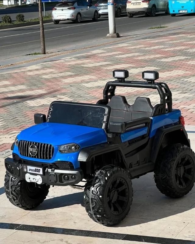 Voiture électrique à haute esthétique pour Enfants
Fonction de pivotement avant et arrière/quatre roues motrices