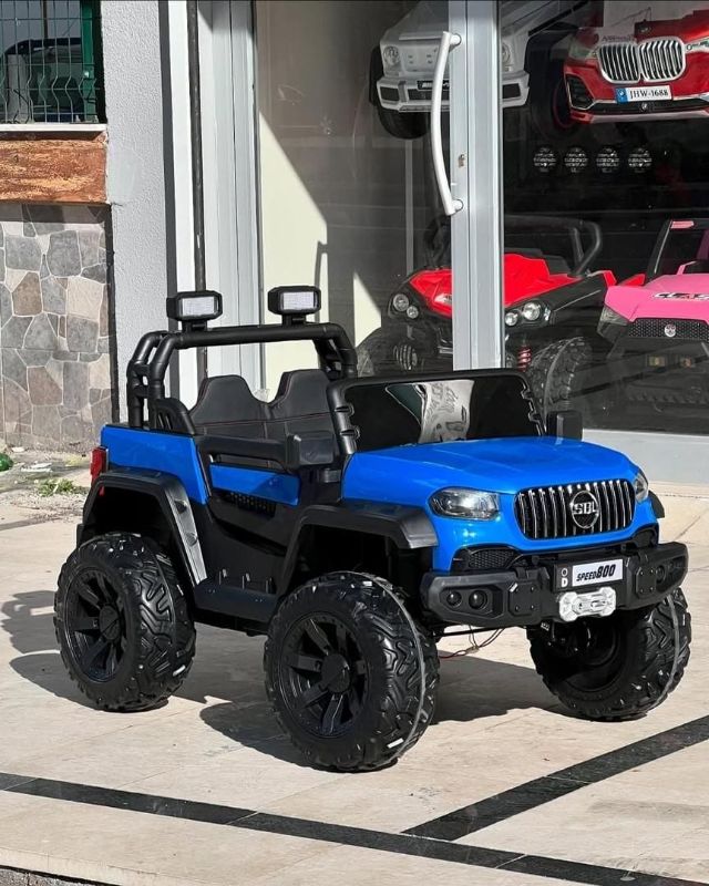 Voiture électrique à haute esthétique pour Enfants
Fonction de pivotement avant et arrière/quatre roues motrices