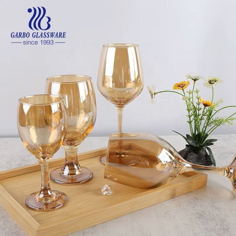 CARTON DE COUPE DE MARQUE DE 6 VERRES
BOIRE A LAISE