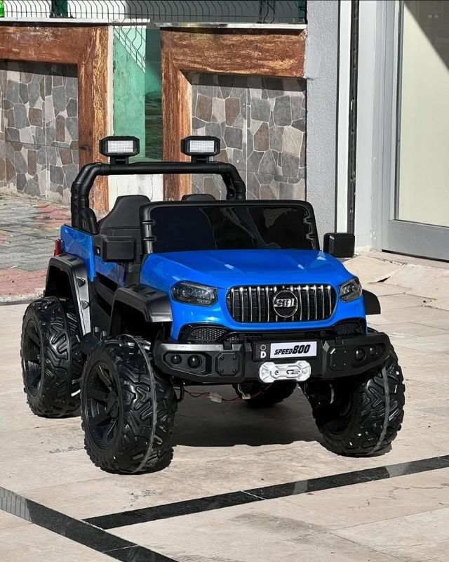 Voiture électrique à haute esthétique pour Enfants
Fonction de pivotement avant et arrière/quatre roues motrices