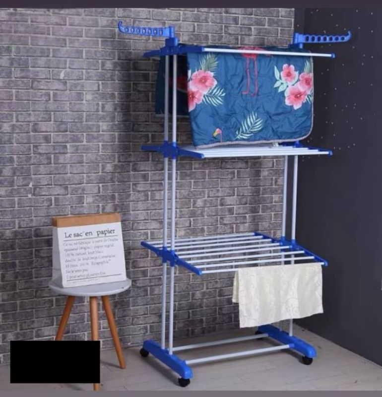 Porte-serviettes pliant amovible 
à roulettes