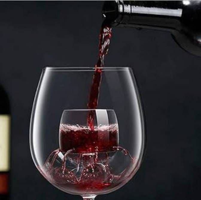 LOT DE 6 VERRES À VIN ASSORTIS