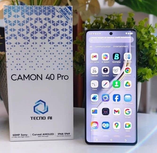 CAMON 40 pro GRIS
Tecno 256Go + 16Go ram (8+8)