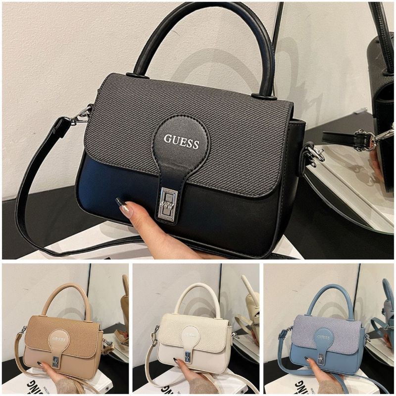 SAC A MAIN GUESS
Sac à main bandoulière Pour Femme