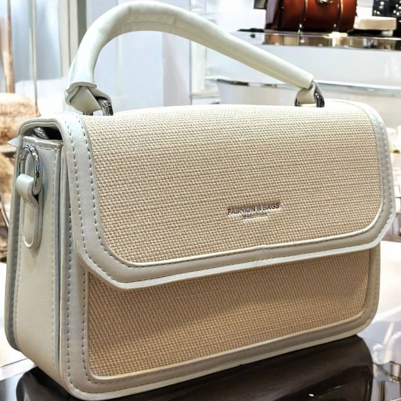 SAC FASHION & BAGS
Pour Femme