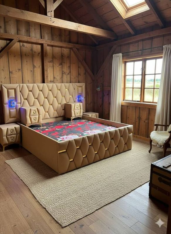 Lit capitonné moderne, 3 places
de grande taille