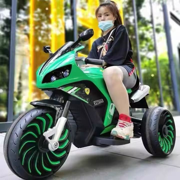Moto Trois Roues Pour Enfants
Motos électrique rechargeable
Tranche d'âge 2 à 4 Ans, 5 à 7 ans, 8 à 13 Ans