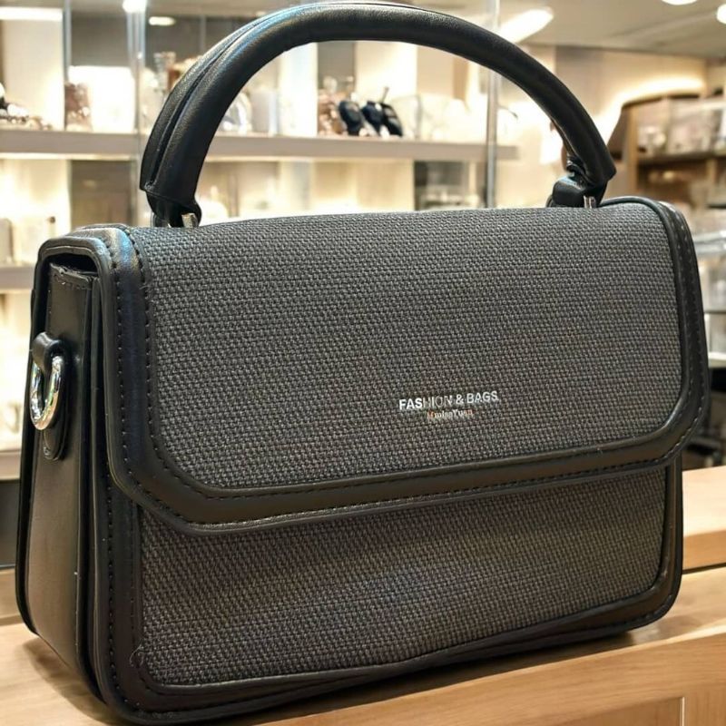 SAC FASHION & BAGS
Pour Femme