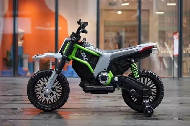 Moto Électrique Enfant
12V Alimentation Batterie