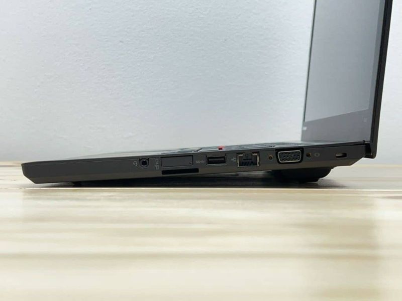 Lenovo L440 Core i5, 8Go RAM
500Giga HDD, Écran 14 pouces