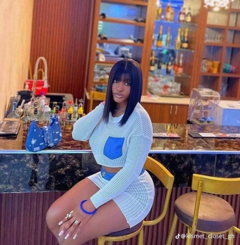 Complet Dame
Pour les soirés