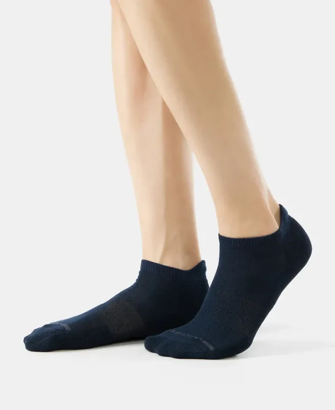 #7605 Compact Cotton Elastane Stretch Low Show Socks with StayFresh Treatment Menswear Accessories