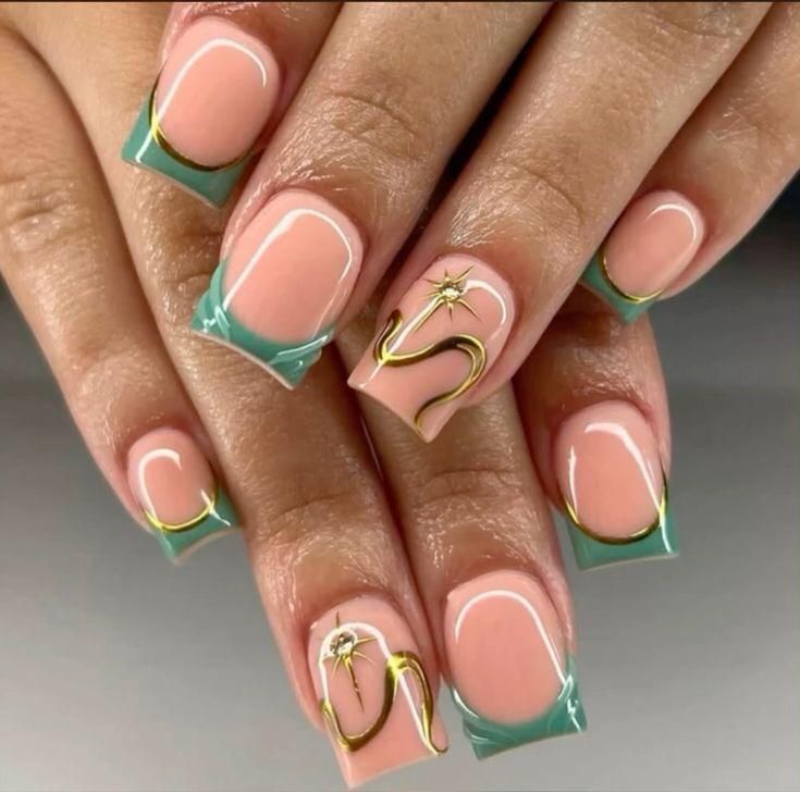 Construction sur capsule + nail art