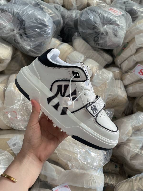 MLB Chunky Dán Đen