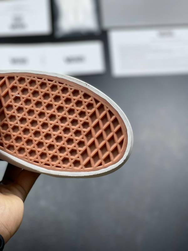 Vans Osk Kẻ Đen