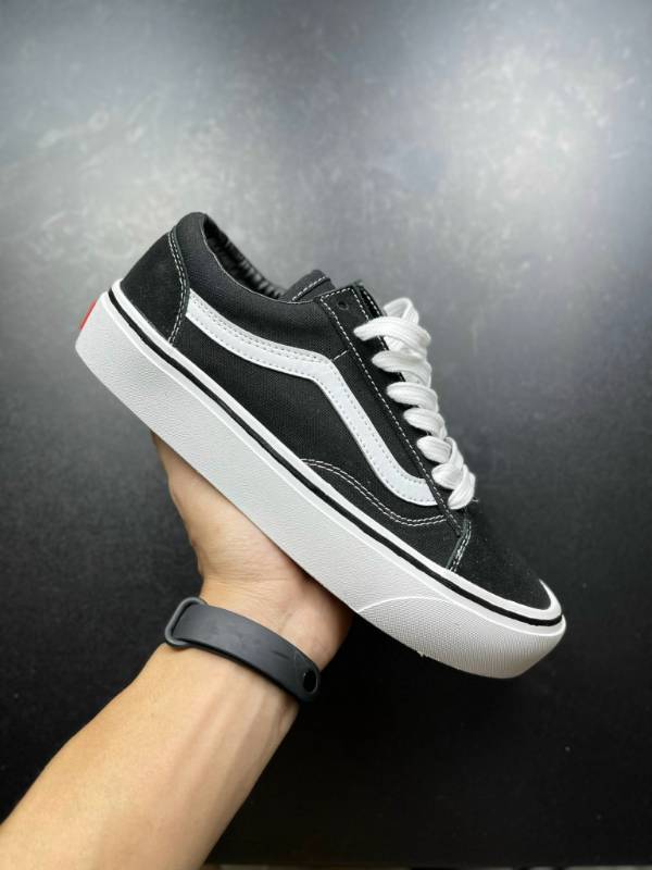 Vans Osk Kẻ Đen