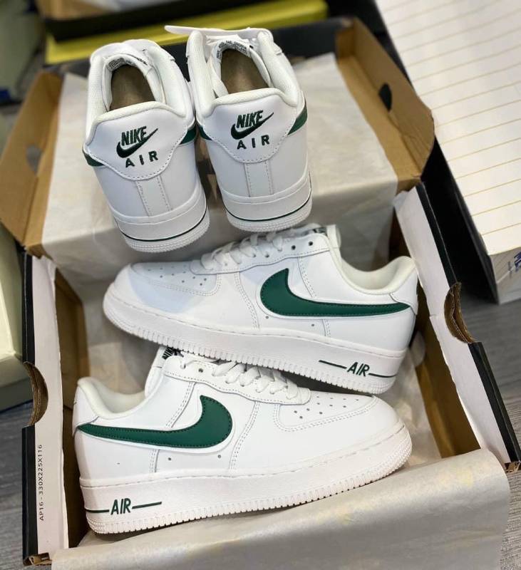 Nike Air Force 1 vệt xanh