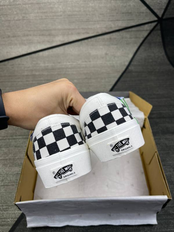 Vans Caro Dán Quai