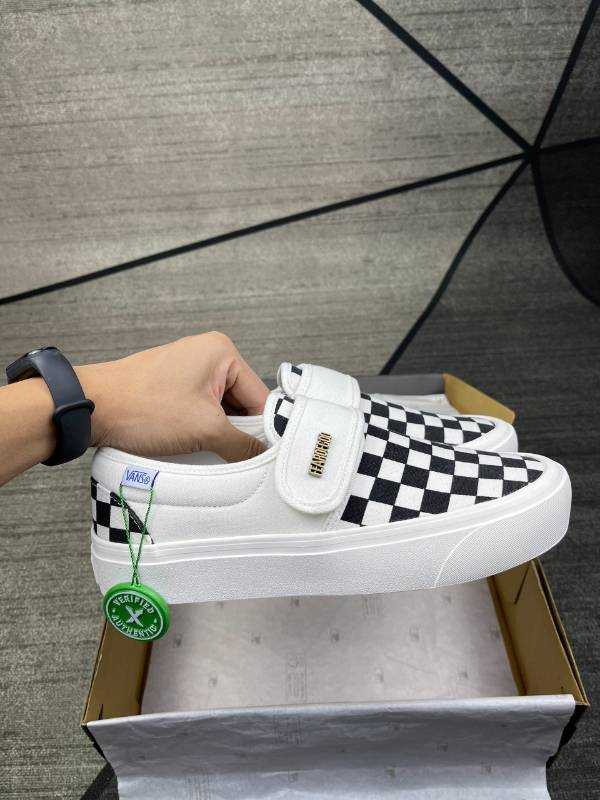 Vans Caro Dán Quai