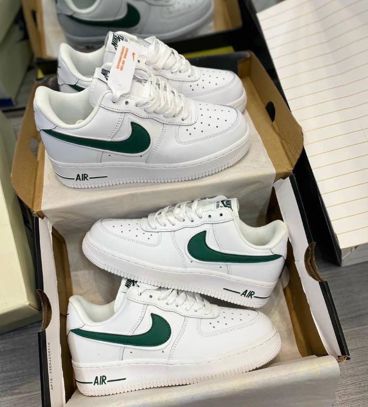 Nike Air Force 1 vệt xanh