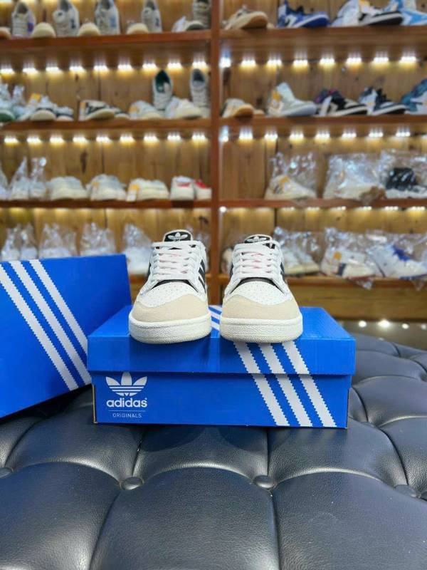 Adidas Forum