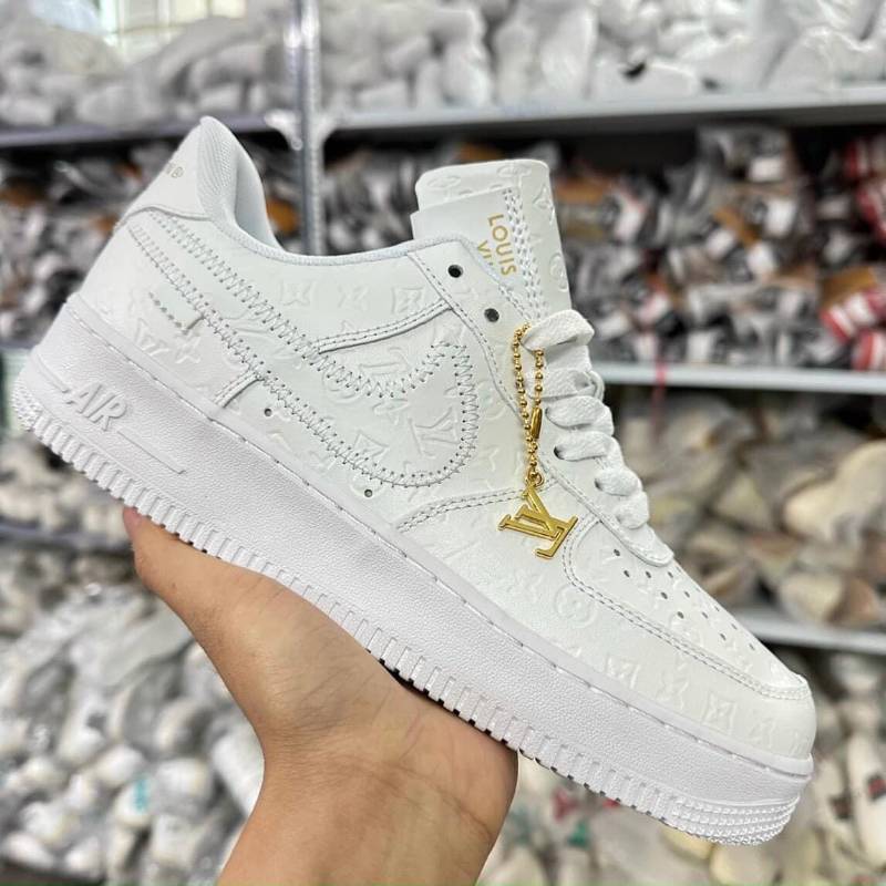 Nike Air Force 1 LV Trắng