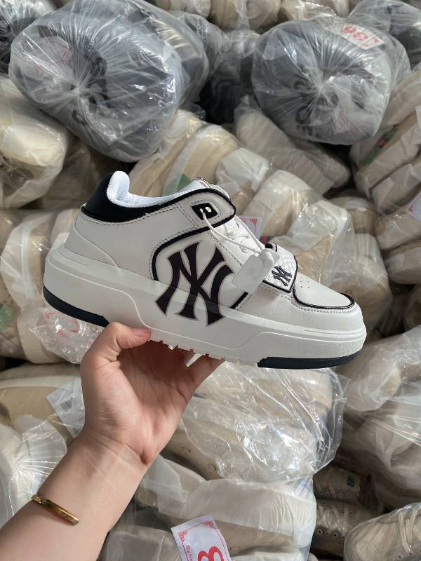 MLB Chunky Dán Đen