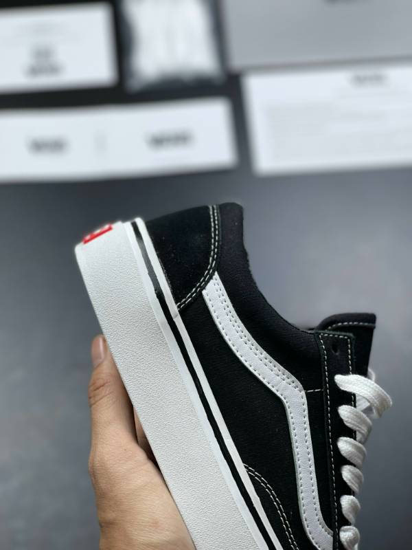 Vans Osk Kẻ Đen