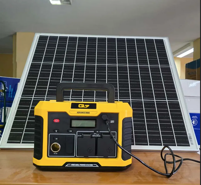 BANCO/ESTACIÓN DE CARGA 1000W + PANEL SOLAR 225W