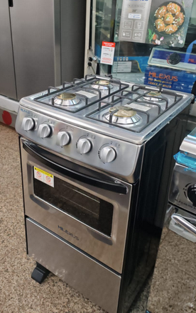 COCINA DE GAS CON 4 QUEMADORES Y 20" PLATEADA