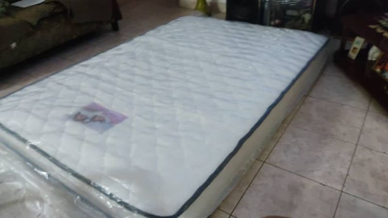 COLCHÓN FULL CAMERO DE MUELLES MARCA LA LINDA