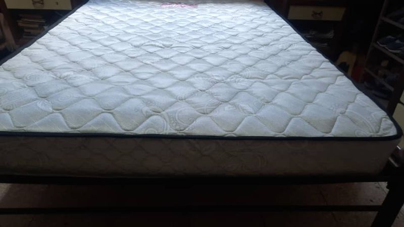 COLCHÓN FULL CAMERO DE MUELLES MARCA LA LINDA