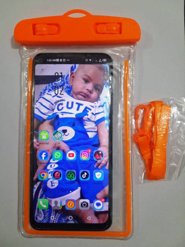 Universal Waterproof Mobile Pouch Case (with Lanyard)