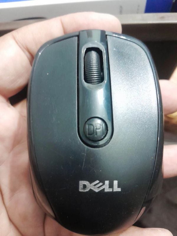 Dell 2.4GHz Wireless Mouse – Master Copy with Free AAA Cells
